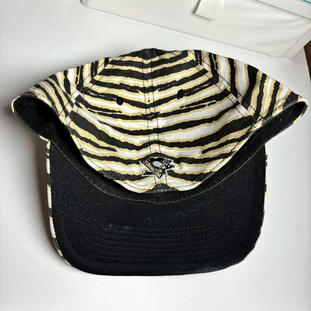 Zubaz Pittsburgh Penguins Hat 39THIRTY NHL Large-XLarge‎ Black Gold Zebra